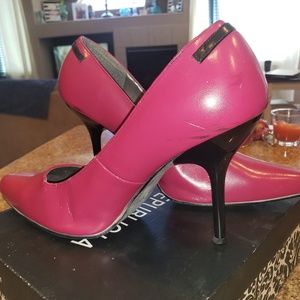 Pink/Black Heel